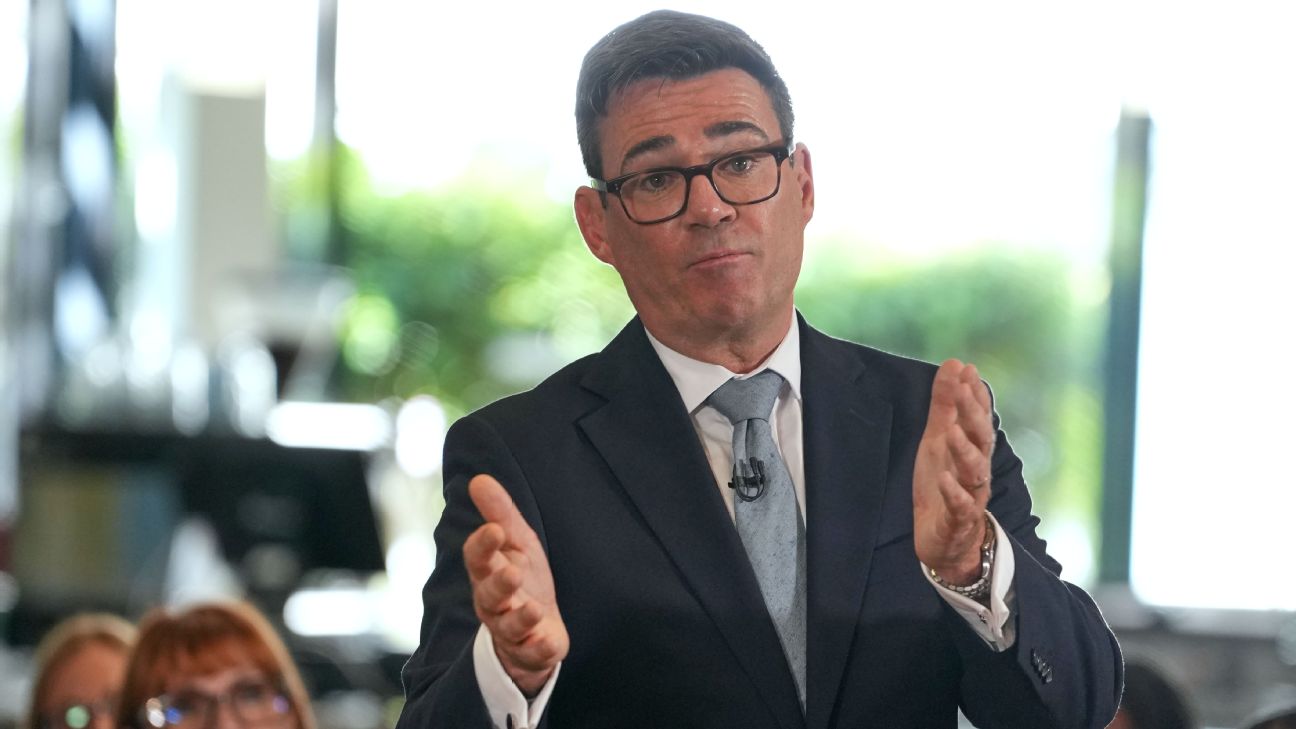 英国首相伯恩汉姆要求因凡蒂诺辞职,世界杯计划遭抵制